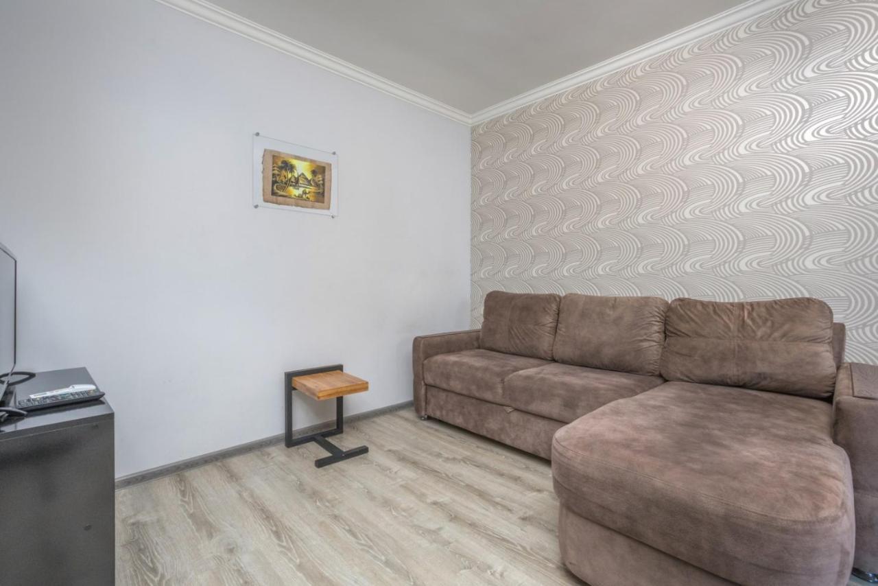 Stay Inn Cute Apartment Next To Hilton Armenia Erevan Exterior foto