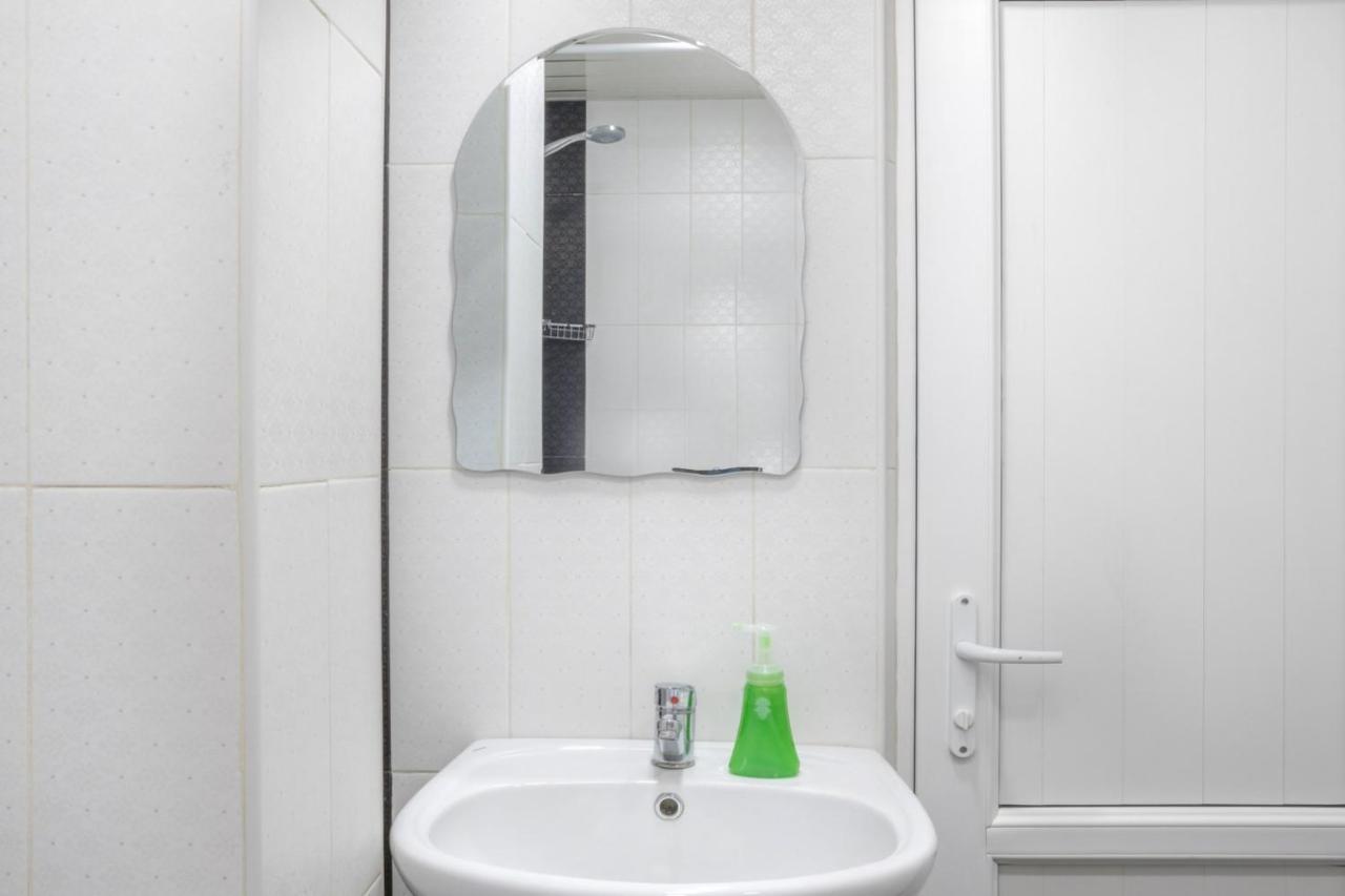 Stay Inn Cute Apartment Next To Hilton Armenia Erevan Exterior foto